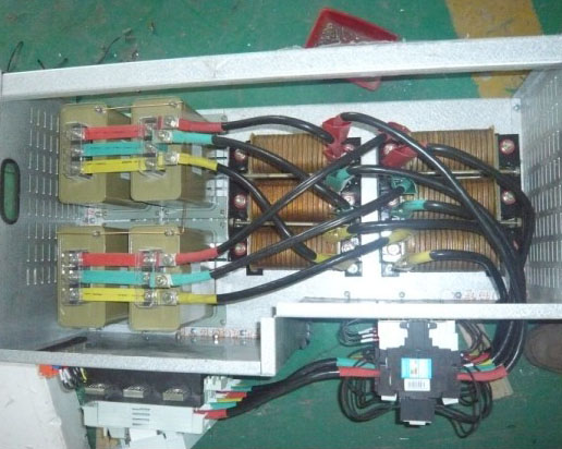 低壓靜態(tài)模塊式無(wú)功補(bǔ)償成套裝置